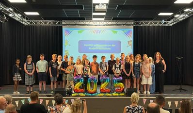 Für die neuen Fünftklässler ist die Zeit in der Grundschule vorbei, nun beginnt eine weitere aufregende Zeit.