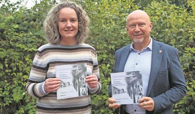 Präsentieren die Neuerscheinung: Ellen Horstrup und Michael Hannebacher.