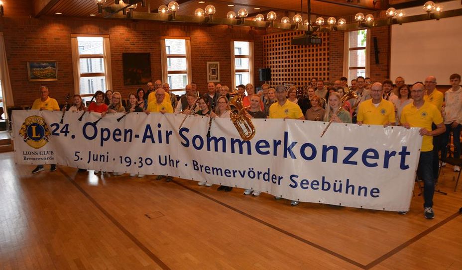 Der Lions Club Bremervörde und die Bremervörder Stadtkapelle sind bereit für das Konzert und hoffen auf einen hohen Erlös für regionale Vereine und Institutionen.
