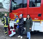 Der kleine Yari freut sich über den Besuch des Mannes mit dem weißen „Rauschebart“.