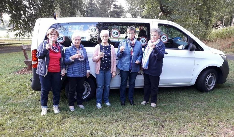 Renate Buck (v. li.), Meta Mügge, Gerda Burchert, Gisela Buck und Marianne Popp feierten ihr 50-jähriges Club-Jubiläum mit einem besonderen Ausflugstag.