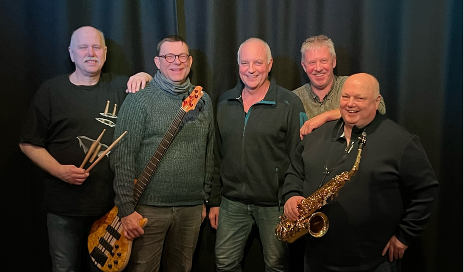 Bluesliebhaber laden zum gemütlichen Blues Café in den Kleinbahnhof.