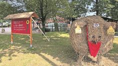 Der Ort Kuhstedt wurde bereits passend zum Erntefest dekoriert.