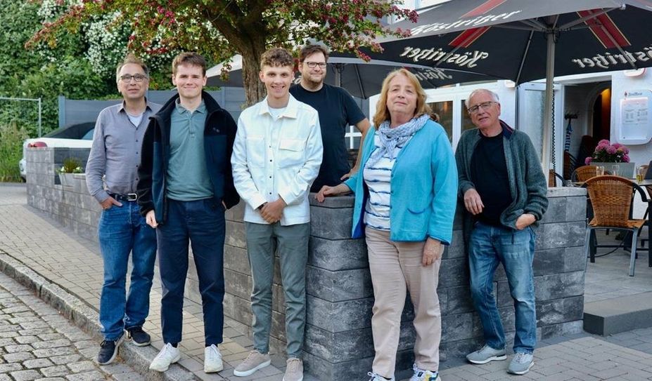Achim Geleßus, Moritz Rauch, Marten König, Volker Wehmann, Renate Borghs und Wolfgang Hädrich.