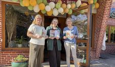 (v. l.) Ulrike Lütjen, Liesane Thiel (ebenfalls Einrichtungsleitung) und Sylke Günther freuen sich über die baldige Eröffnung.
