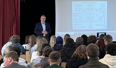 Axel Miesner in der IGS Lilienthal.