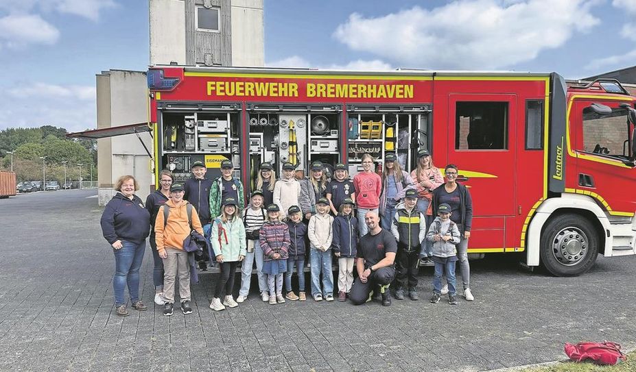 Bei diesem außergewöhnlichen Ausflug, den die Berufsfeuerwehr Bremerhaven ermöglichte, staunte jedes Kind.