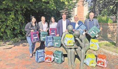 Die Akteure und Organisatoren der Aktion freuen sich, Kindern seit 2016 mit neuen Tornistern eine Freude zu machen.
