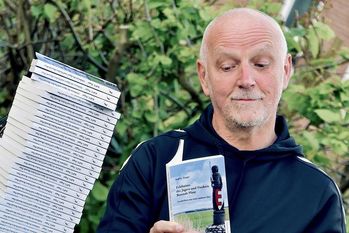Anzeiger-Autor Ralf G. Poppe liest in Armstorf aus seinem zweiten Buch.