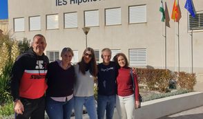 Dorothee Lux (2. v. li., Lehrkraft aus dem Argrarbereich) und Andreas Rink (2. v. re., Spanischlehrer) zusammen mit Lehrkräften der spanischen Partner-Berufsschule in Montefrío.