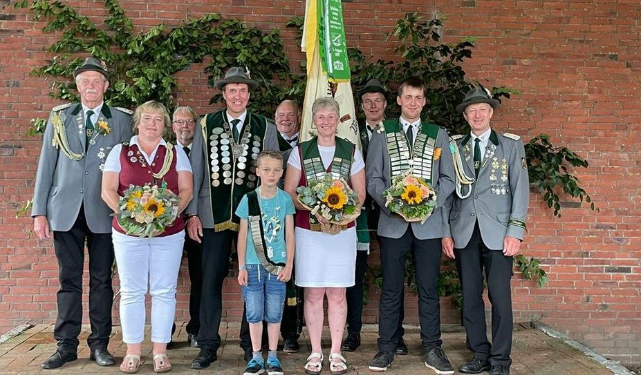 Das amtierende Königshaus freut sich auf zahlreiche Gäste.