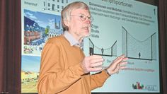 Stadtplaner und Architekt Lothar Tabery wollte Urheberrechte an dem Grundschulgebäude in Engeo geltend machen.