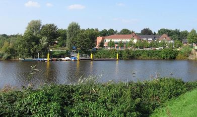 Bald ist das Hamme Forum wieder von beiden Seiten des Flusses erreichbar. Auch der Anbau am Gebäude soll in diesem Frühjahr fertiggestellt werden.