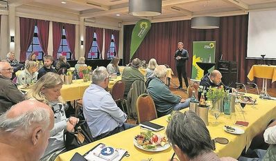 Die Teilnehmenden diskutierten mit Pascal Mennen.
