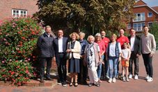 Jan G. Stehnke (Gottfried Stehnke Bauunternehmung GmbH & Co. KG),  Frank Wiesner (Stadtverwaltung), Angelika Saade (Osterholzer Zeitungsverlag GmbH/ Saade Grundstücks-und Beteiligungs-GmbH & Co. KG), Ilse Schröder, Uschi Müller (Kirchengemeinde St. Marien), Ute Gartmann (Die Schatulle lies weise GmbH), Sebastian Winter (Ambulante Krankenpflege OHZ), Anke Gojowski (Erntefestkomitee), Michael und Mia Ellmers (Ambulante Krankenpflege OHZ), Tobias Schön (Volksbank eG Osterholz Bremervörde) und Arkadius Rojek (Fotoscheune).