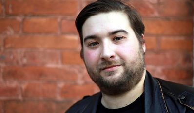 Stefan Dietl ist Gewerkschafter und freier Journalist. 2017 ist von ihm bereits das Buch „Die AfD und die soziale Frage“ erschienen.