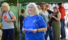 Die Vorsitzende des Bremervörder Kinderschutzbundes, Petra Fischer, beim Weltkindertag 2024.