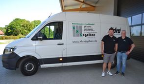 Klaus Hermann Segelken (rechts) hat den Betrieb 2019 an seinen Sohn Daniel übergeben.