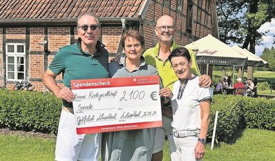 Die Scheckübergabe.