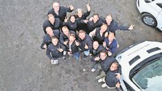 Das NURA-Team arbeitet gemeinsam dafür, den Kunden ihre Wohnträume zu erfüllen.
