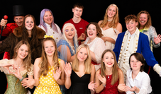 Die Musicalgruppe der Musikschule Voices besteht inzwischen seit zehn Jahren. Ab Januar 2027 sind wieder zahlreiche Aufführungen des umfangreichen Repertoires geplant.