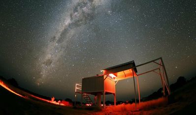 Zum bundesweiten Astronomietag bietet die AVL die Möglichkeit, die partielle Sonnenfinsternis mit mehreren Teleskopen zu beobachten. Außerdem gibt es einen Vortrag. Foto: AVL