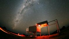 Zum bundesweiten Astronomietag bietet die AVL die Möglichkeit, die partielle Sonnenfinsternis mit mehreren Teleskopen zu beobachten. Außerdem gibt es einen Vortrag. Foto: AVL