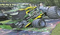 Das Pulling-Team „Destruktive Deer Team“ hat gezeigt, was der „Tractor-Puller“ kann.