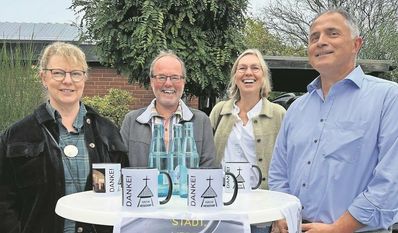 Warben für eine Kandidatur: Die Hesedorfer Kirchenvorstandsmitglieder Marlies Wilkens-Tomczak (v. li.), Friedrich du Carrois, Andrea Beier und Wilfried Schleßelmann.