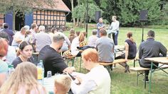Beim Neubürgerempfang begrüßten Bürgermeister Guido Dieckmann und Ali Efetürk im Wechsel auf deutsch und arabisch die Gäste.