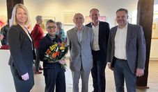 Edeltraud Hennemann (2. v. li.) und Siegfried Krön (2. Preis, neben Hennemann) mit Stefanie Kase ,Jan Mackenberg sowie Michael Kersting vom Vorstand der Volksbank.