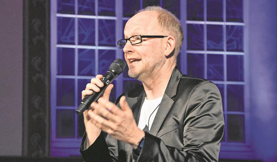 Dieter Falk im Oktober 2021 bei seinem vergangene Gastspiel in Bremervörde.