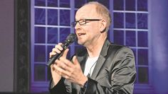 Dieter Falk im Oktober 2021 bei seinem vergangene Gastspiel in Bremervörde.