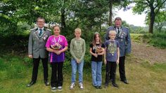 (v. l.) Präsident Jens Burmester, Mia Markowski, Linus von Oesen, Paula Markowski, Cord Köster, Vizepräsident Matthias Grantz.