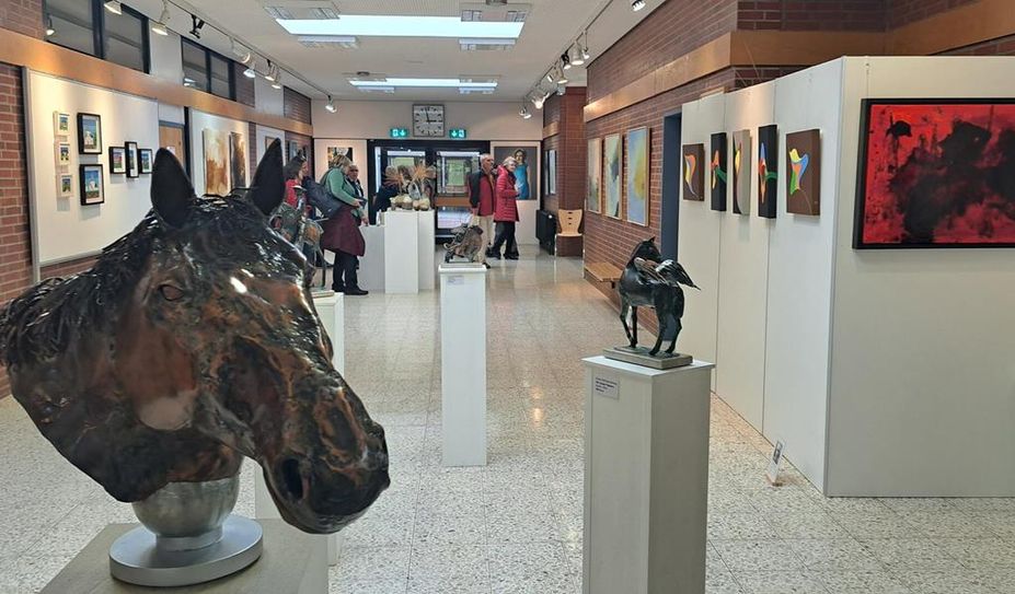 Die Ausstellung bietet sowohl Groß als auch Klein ein schönes Erlebnis.