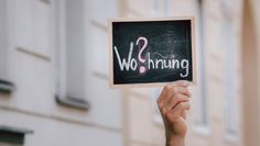 Die Gesprächspartnerinnen der geplanten Podiumsdiskussion werfen einen differenzierten Blick auf zentrale Fragen der Wohnraumpolitik.