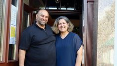 Mit der Übernahme von Stagge haben sich Semra und Saeed Bahari einen kleinen Traum erfüllt. Saeed ist der Chef in der Küche, Semra für den Service zuständig.