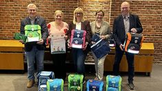 Von links: Jan van den Hoogen (Lions Club), Christina Weiland (Gleichstellungsbeauftragte, Gemeinde Lilienthal), Anke Haar (Spielwaren Haar), Jutta Struss (Sparkasse Rotenburg-Osterholz), Maik Bindan (Abteilungsleiter Ordnung und Bürgerservice, Gemeinde Lilienthal).
