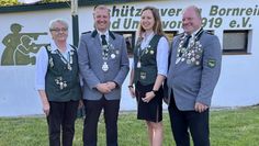 Ein letztes Mal soll das aktuelle Königshaus gefeiert werden. (v. l.) Waltraud Semken, Florian Knoblauch, Andreas Kaminski und Karsten Becker freuen sich.