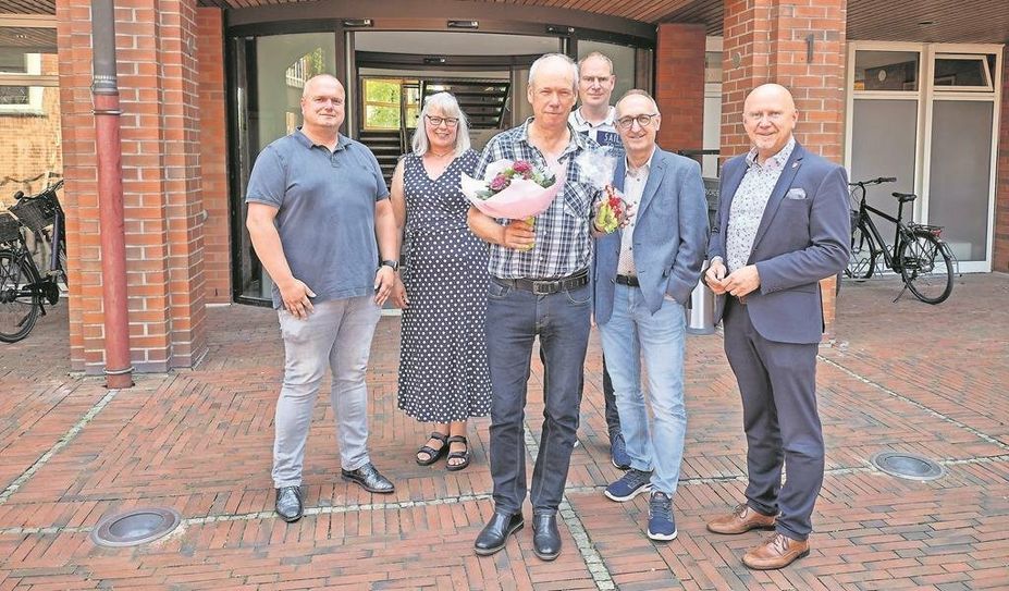 Bei der Verabschiedung (v. li.): Sascha Doege, Gerda Lütjen, Burkhard Schröder, Christian Kück, Frank Quell und Michael Hannebacher.