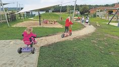 Die Kinder konnten es kaum abwarten, die neue Strecke direkt auszutesten.