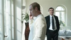 Jude Law als Putin und Paul Dano als Wadim Baranow, der Berater Putins, der ihn an die Macht gebracht hat.