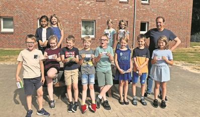 Klasse 2 lief beim letzten Sportfest gemeinschaftlich 60 Minuten.